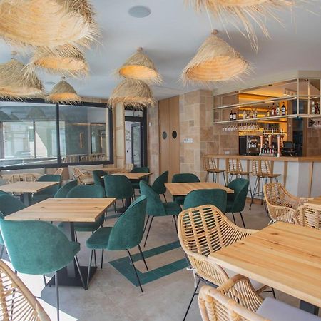 Oikos Apartamentos Turisticos 莫内斯特里奥 外观 照片