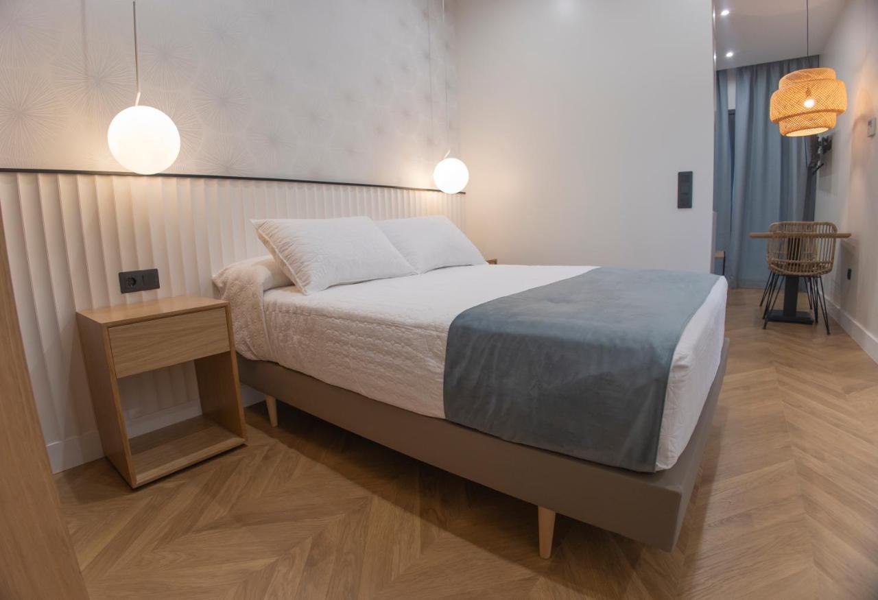 Oikos Apartamentos Turisticos 莫内斯特里奥 外观 照片
