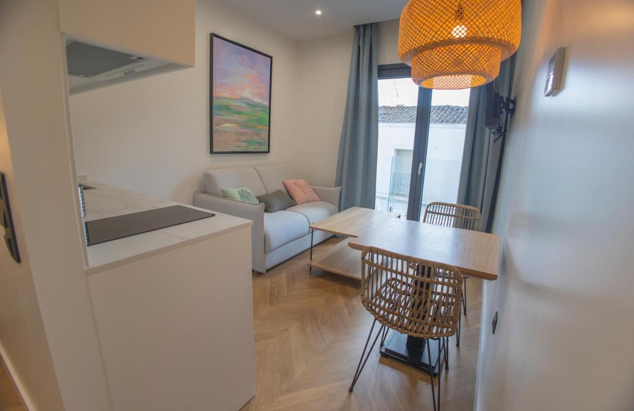 Oikos Apartamentos Turisticos 莫内斯特里奥 外观 照片